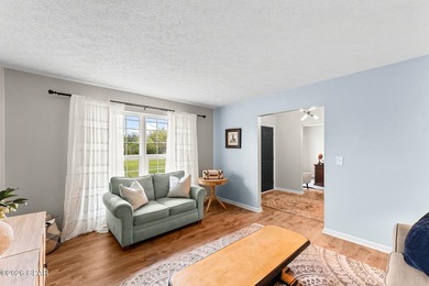 Welcome to waterfront living in the heart of Lynn Haven. Ideally - photo 12