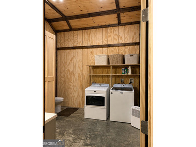 MAJOR PRICE IMPROVEMENT ----- MOTIVATED SELLER!! *** THIS CABIN - photo 17