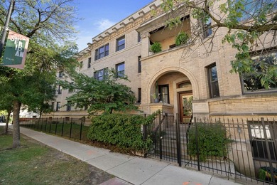 Lake Michigan - Cook County Condo For Sale in Chicago Illinois