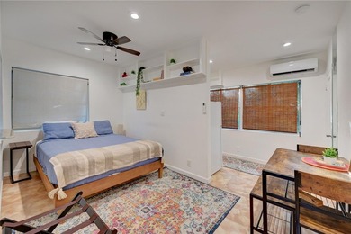 Only two blocks from the beach, this well established resort and - photo 24