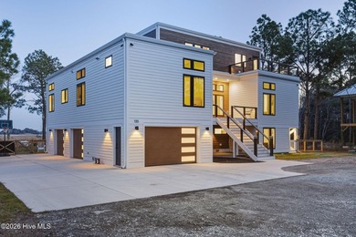 **A Private Waterfront Estate on Topsail Sound** Perfectly - photo 6