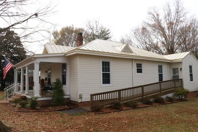 Location, location, location! Within walking distance of