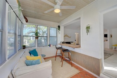 Only two blocks from the beach, this well established resort and - photo 34