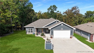 Lake Home For Sale in Four Seasons, Missouri