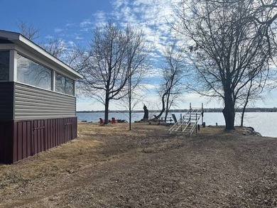 Enjoy lake life without the upkeep in this well-maintained park - photo 3