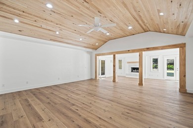 Spacious 4 bedroom, 3 bath ranch-style home with a private pool - photo 19