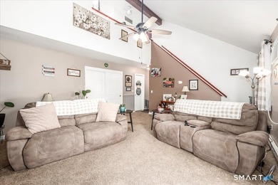 Welcome to this well-maintained Danbury condominium offering - photo 5