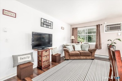 Welcome to this well-maintained Danbury condominium offering - photo 7