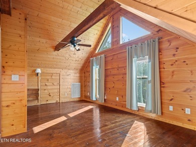 Beautiful Three Bedroom three and a half bath Lakeview and Lake - photo 36
