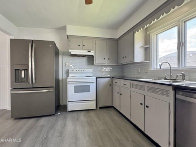 Additional listing photo 4