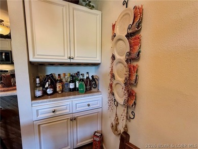 Enjoy lake living at its best in this well-maintained 2-bedroom - photo 12