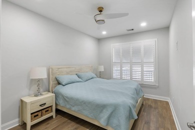 This completely renovated 3-bedroom, 3-bath, corner-unit - photo 18