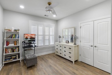 This completely renovated 3-bedroom, 3-bath, corner-unit - photo 20
