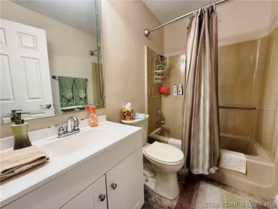 Enjoy lake living at its best in this well-maintained 2-bedroom - photo 26