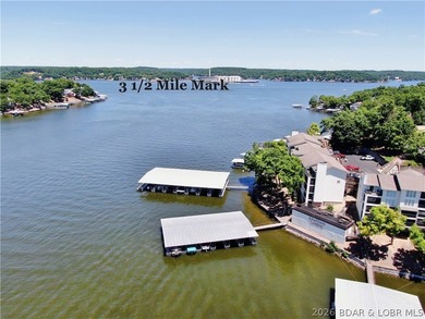 Enjoy lake living at its best in this well-maintained 2-bedroom - photo 36