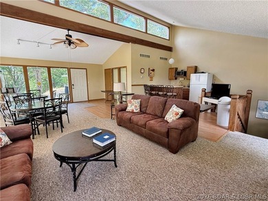 Enjoy lake living at its best in this well-maintained 2-bedroom - photo 47