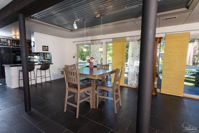 Reduced price!!Gorgeous and unique 4bd, 2ba home on a large - photo 6