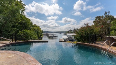 In The Villages at Shawnee Bend, this Lakefront estate blends - photo 3