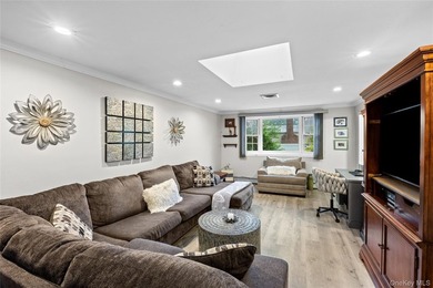 This sprawling brick ranch features a stunning open floor plan - photo 11