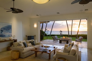 Experience the pinnacle of oceanfront luxury in this stunning, 5 - photo 12