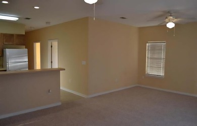 This multi-unit building Great Rental Income with 4 individual - photo 18