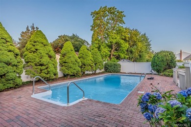 This sprawling brick ranch features a stunning open floor plan - photo 28