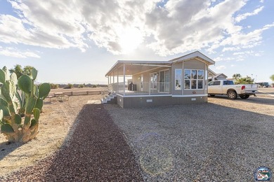 (private lake, pond, coastal) Home For Sale in El Centro California