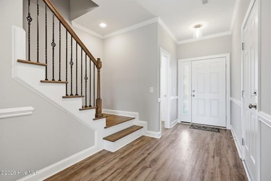 Beautifully maintained 3-bedroom, 2.5-bath luxury townhome - photo 11