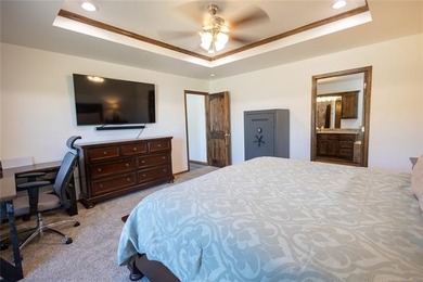 3 bed, 2 bath home near Arbuckle Lake! Open-concept living and - photo 14