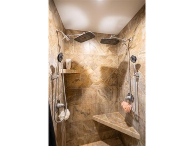 3 bed, 2 bath home near Arbuckle Lake! Open-concept living and - photo 15