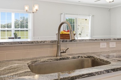 Beautifully maintained 3-bedroom, 2.5-bath luxury townhome - photo 16