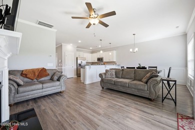 Beautifully maintained 3-bedroom, 2.5-bath luxury townhome - photo 17