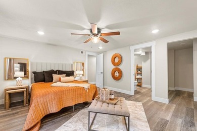 Welcome to this beautifully updated 3,850 sq ft home offering - photo 22