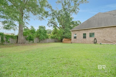 Welcome to this beautifully updated 5-bedroom, 3.5-bath home in - photo 31