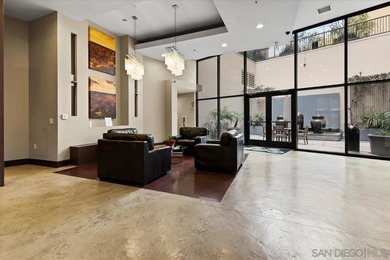 Nestled in the heart of the vibrant Gaslamp Quarter, this - photo 31