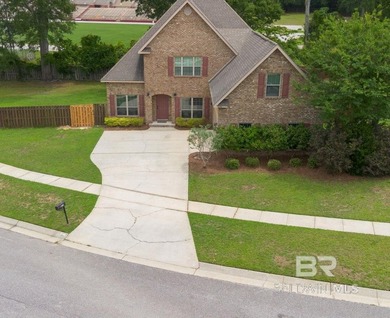 Welcome to this beautifully updated 5-bedroom, 3.5-bath home in - photo 34