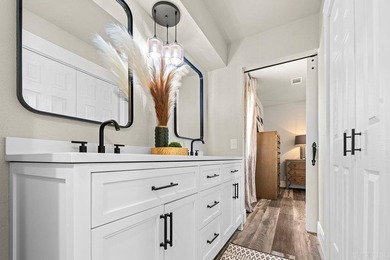 Welcome to this beautifully updated 3,850 sq ft home offering - photo 38