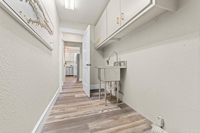 Welcome to this beautifully updated 3,850 sq ft home offering - photo 40