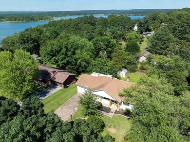 Welcome to this beautifully updated 3,850 sq ft home offering - photo 46