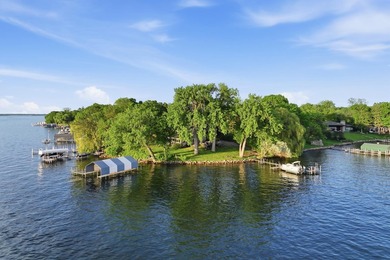 One of the finest lots on Lake Minnetonka, this extraordinary - photo 1