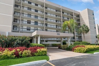Totally renovated, updated condo detailed in beautiful neutral - photo 2