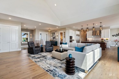 Lakeside luxury meets self sustaining lifestyle! Enjoy luxury - photo 9