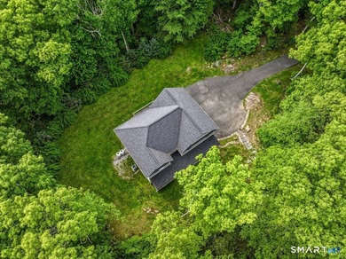 This 7 Years Young 3000 +- Sq Ft colonial sits on a stunning 3 - photo 31