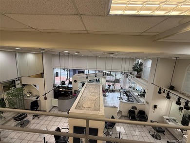 Established Salon Space - Prime Glen Cove Location Rare - photo 5
