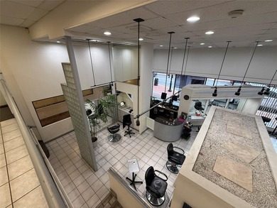 Established Salon Space - Prime Glen Cove Location Rare - photo 7