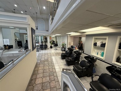 Established Salon Space - Prime Glen Cove Location Rare - photo 8