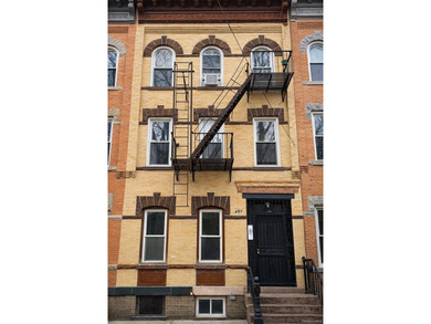 Well-maintained six-unit multifamily building located in the - photo 1