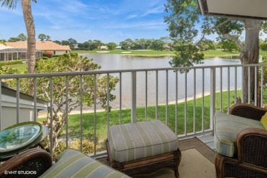 Lake Townhome/Townhouse For Sale in Port Saint Lucie, Florida