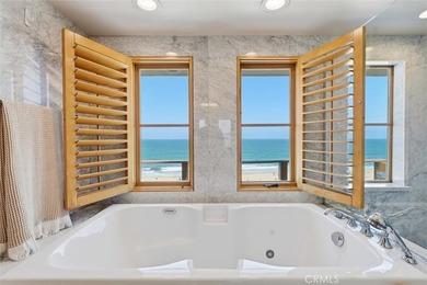 Perched high above the sand on the west side of the Esplanade - photo 28