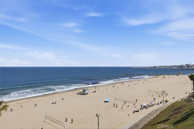 Perched high above the sand on the west side of the Esplanade - photo 31